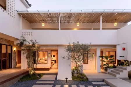 Qixiang · Cloud Retreat Cang'er Cloud Luxury and Quiet Homestay (Dali Ancient City Store)