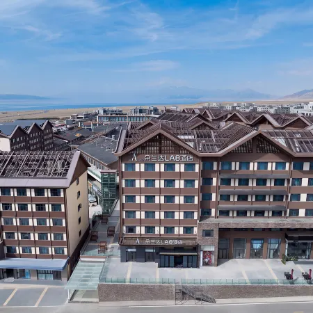Duolanda LAB Hotel (Sayram Lake New Visitor Center)