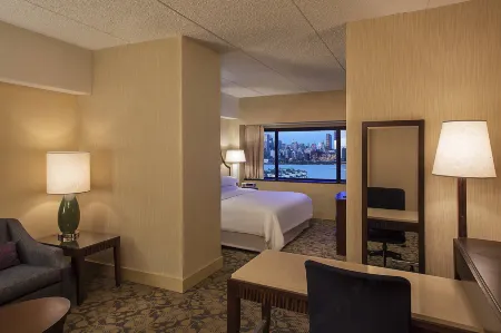 Sheraton Lincoln Harbor Hotel