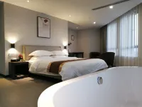 Huixiu E-sports Theme Hotel -  Gaming & Esports