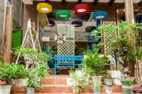 Aiqing Coast Hotel (Emeishan Baoguo Temple Tourist Center)