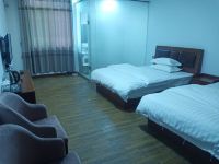 龙南连福酒店 - 标准双床房