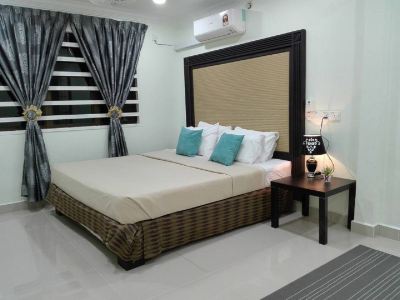 Four Bedrooms Room