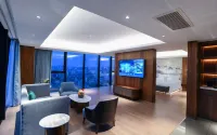 HERTON HOTEL