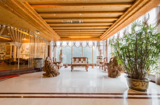 Yunti Hotel Area Publik Photos