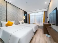 SPRING COMMERCIAL HOTEL(Shenzhen Nanshan Tianli Mingcheng Branch) Hotels near Nanshan