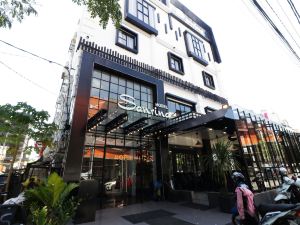 Hotel Sanrina Makassar