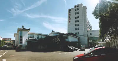 泰興虹橋ホテル Liuwei Port周辺のホテル