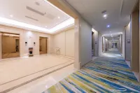 Vienna Hotel (Maoming's first Beach Hotel in China)