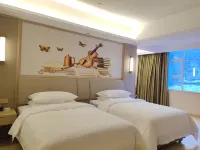 Vienna hote Ganzi 318 National Road Yajiang Bianch Hotels in Yajiang