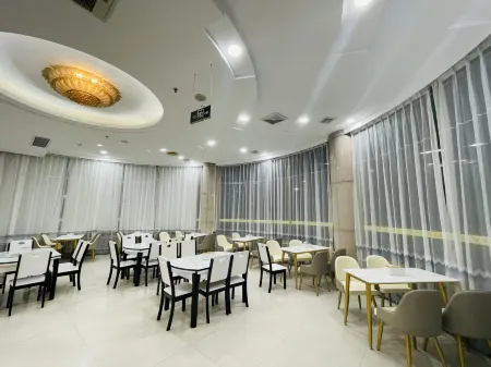 Vienna Classic Hotel (Xinxing Yanjiang South Road)