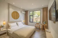 Floral Hotel·Xiyun Huashe hotel (Shilin Scenic Area)
