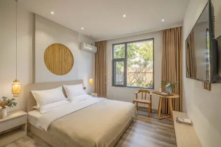 Floral Hotel·Xiyun Huashe hotel (Shilin Scenic Area)