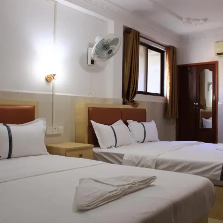 John Bosco Guesthouse Отели рядом с достопримечательностью «Храм Ват Леу»