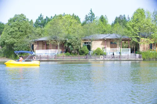 Liuyang Huasheng Luxury Lake View Homestay