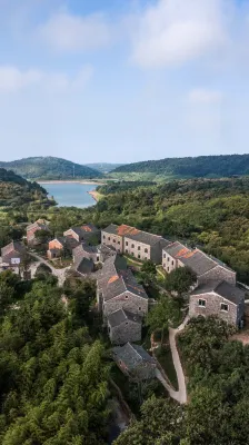 Huaji Wuxiang Mountain Hotel Отели в г. Лишуй