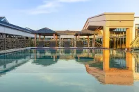 Dongwo Hotel - Swimmingpools