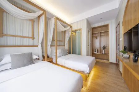 Luyao Inn (Zhangjiajie Tianmen Mountain Cableway) Отели рядом с достопримечательностью «Zhangjiajie Administration Institute»