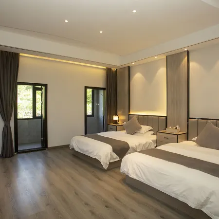 zhijin lajia shishe Inn