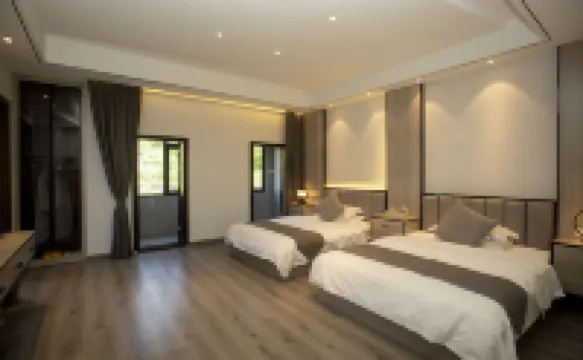 zhijin lajia shishe Inn