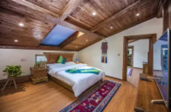 Zunshang Zangyun Manor Boutique Hotel