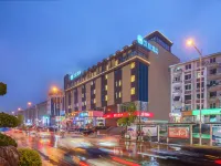 漢庭酒店（大連馬欄廣場地鐵站店） 鄰近辽师大的酒店
