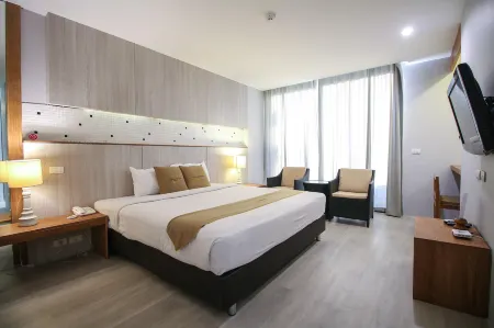 Sukhothai Treasure Resort and Spa Отели рядом с достопримечательностью «Wat Saphan Hin»