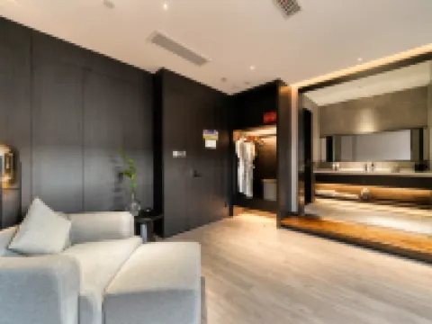 Longyou Yuyue·Heyuan Resort Hotel Hotels in Longyou