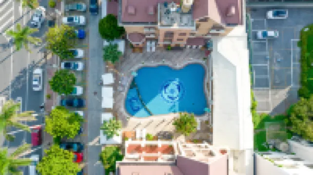 Perfume Bay Seaview Hotel (Beihai Yintan International Passenger Port)