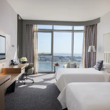 Pearl Rotana Capital Centre Отели рядом с достопримечательностью «Торговый центр Mushrif»