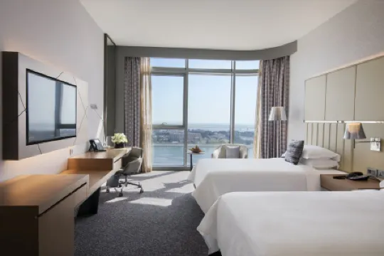 Pearl Rotana Capital Centre Отели рядом с достопримечательностью «Национальный выставочный центр Абу-Даби»