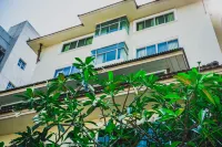 Kanavera Sriracha Hotel & Serviced Apartment Các khách sạn ở Si Racha