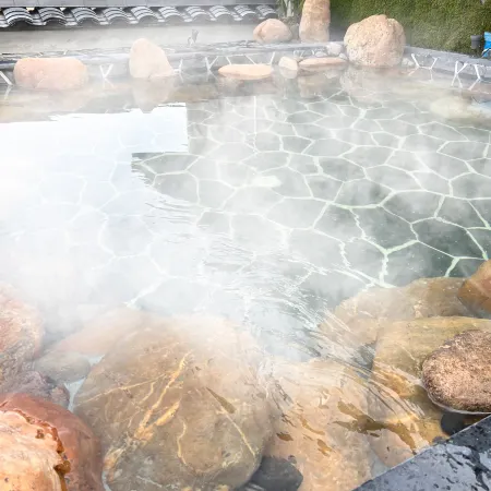 Jiande Man Coral Hot Spring Resort Hotel