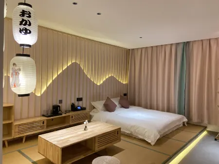 Designer G Homestay Отели в г. Сюнин