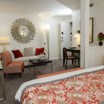 Best Western Plus Hotel Sydney Opera Отели рядом с достопримечательностью «8-й округ: Елисейские поля»
