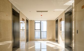 Shiyue Apartment (Qingdao Lushan IKEA Vientiane Hui Branch)