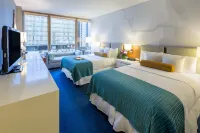 Kinzie Hotel Hotels near 333 Wacker Drive