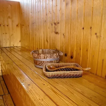 Blu Cabin Ari Stylish Gay Poshtel Отели рядом с достопримечательностью «Станция BTS Ари»