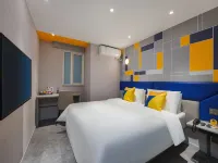 7Days Inn Chain Hotel (Xi'an Xijing Hospital Tonghua Men Subway Station) Hotel in zona North Campus， Xi'an Polytechnic University