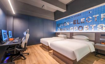 SEVEN HOTEL (Modern Street Store)