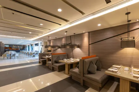 Classic Kameo Hotel & Serviced Apartments, Ayutthaya Отели рядом с достопримечательностью «Wat Tha Ka Rong»