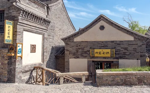 Riverside Inn Hotels in Peking