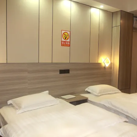 Daguan Yinghe Business Hotel