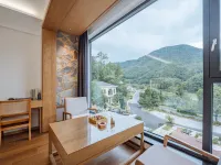 Jiuhuashan Yanqi Lake Bay Hotel Hotels in Qingyang