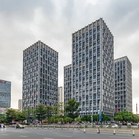 Fuzhou Modern Crown Hotel (Cangshan Wanda Branch)