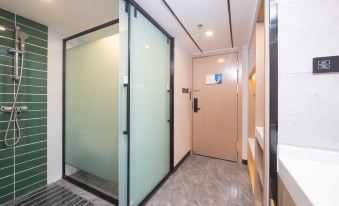 GreenTree Express Hotel (Kunming Gaoxin Wuyue Plaza Huafu)