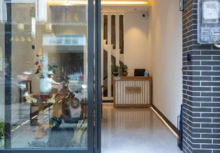 No.Shui Townsend Inn (Zhenyuan Ancient City Xin Da Qiao Bridge Store) Отели рядом с достопримечательностью «New Bridge»