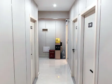 Qingyu Homestay (Railway Station Branch)