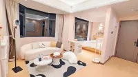 Haitongli Liushu Homestay (West Street)