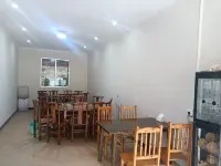 Yuanmeng Hotel Hotels in Ebian